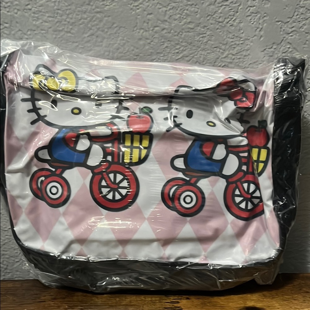 Hello Kitty Pink 3 piece set/ Backpack/ lunch bag/ pencil case NWT